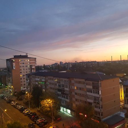 Apartament Terra Targoviste Buitenkant foto