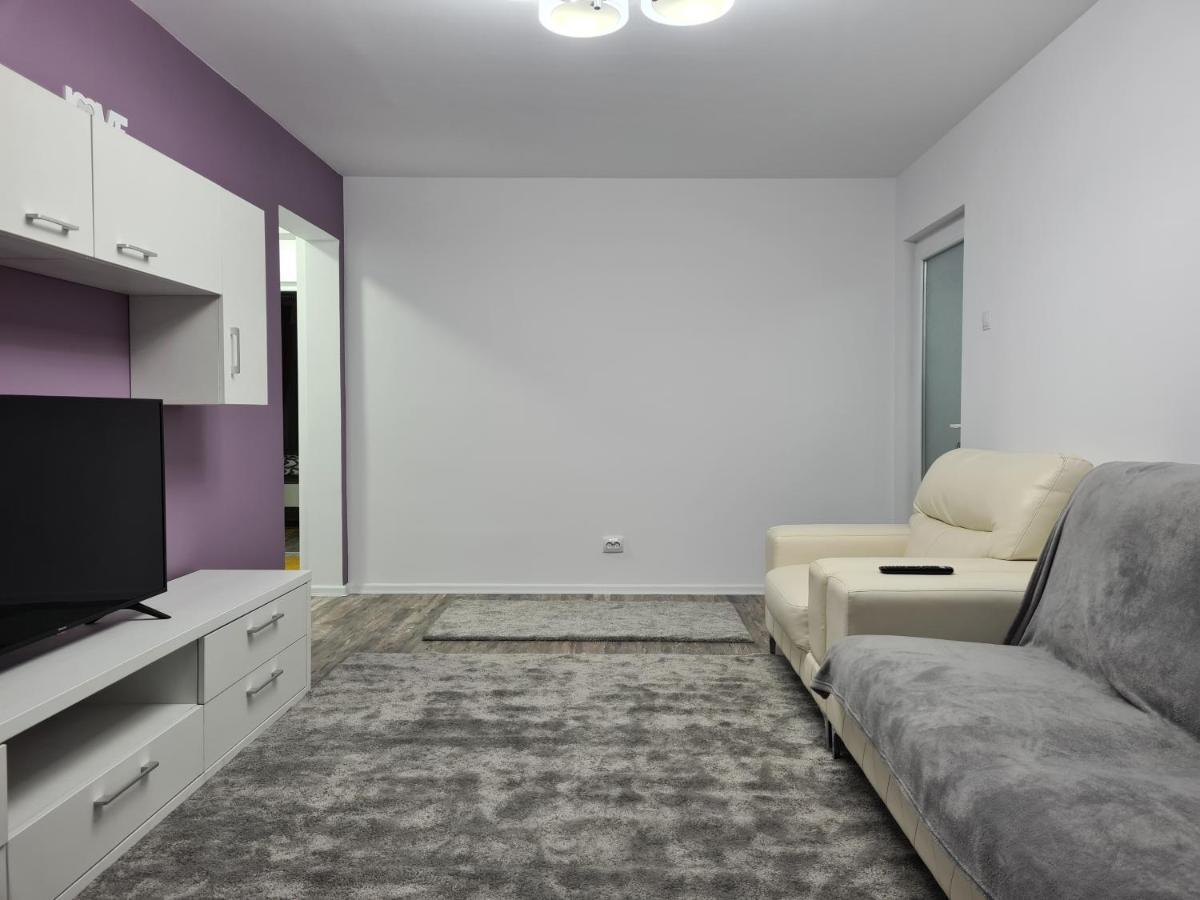 Apartament Terra Appartement Targoviste Buitenkant foto