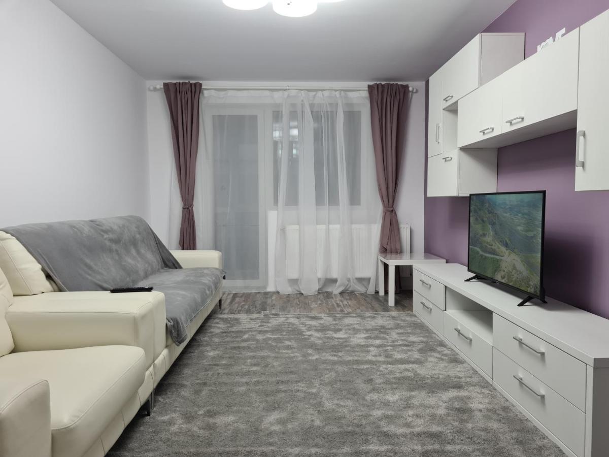 Apartament Terra Appartement Targoviste Buitenkant foto